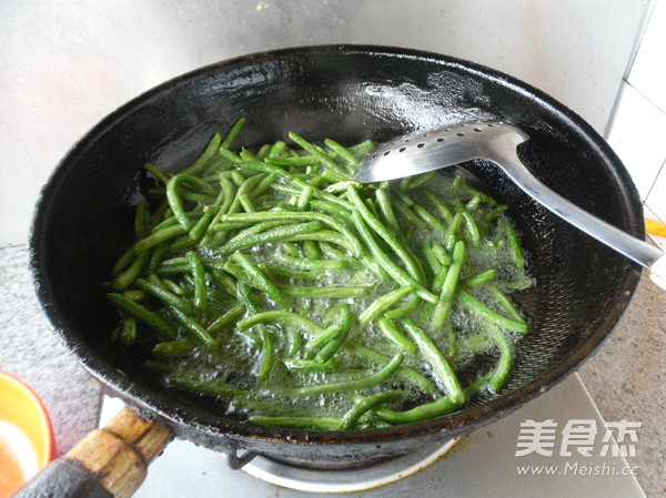 Stir-fried String Beans recipe