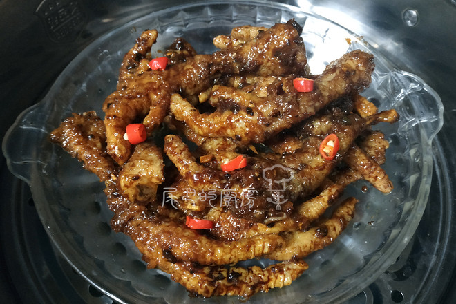 Steamed Chicken Feet in Black Bean Sauce recipe