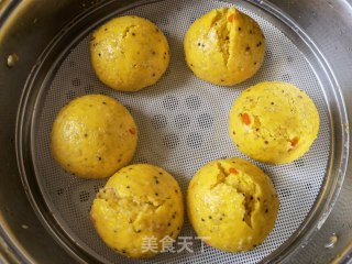 Pumpkin Quinoa Buns recipe