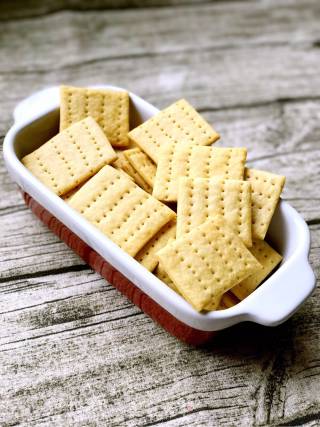Salt Milk Soda Crackers recipe