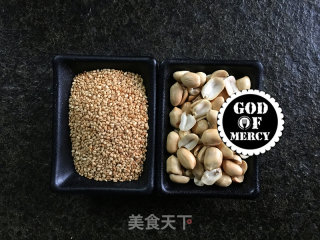 The Unstoppable Taste = The Heart-wrenching Peanut Sesame Sauce recipe