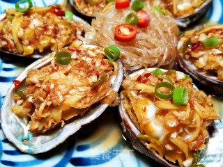 Steamed Abalone with Garlic recipe