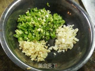 Green Pepper Mixed with Preserved Egg recipe