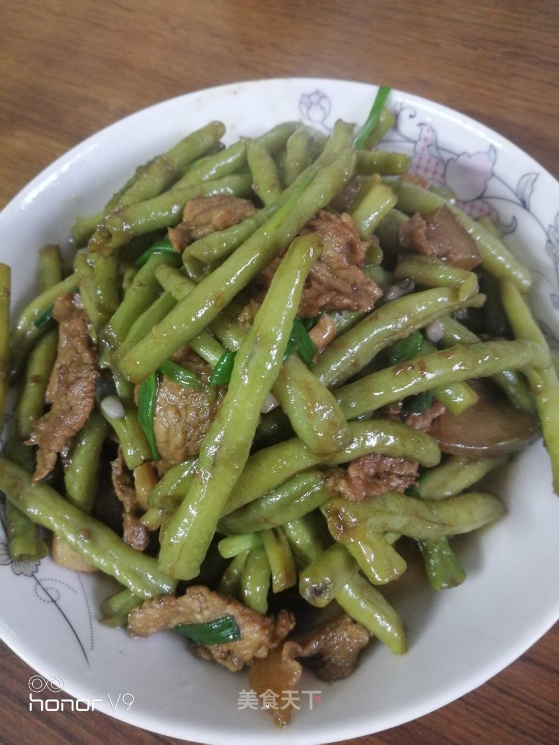 Fried Beans with Pork Slices recipe