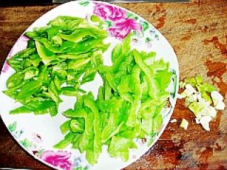 Bitter Gourd and Green Pepper recipe