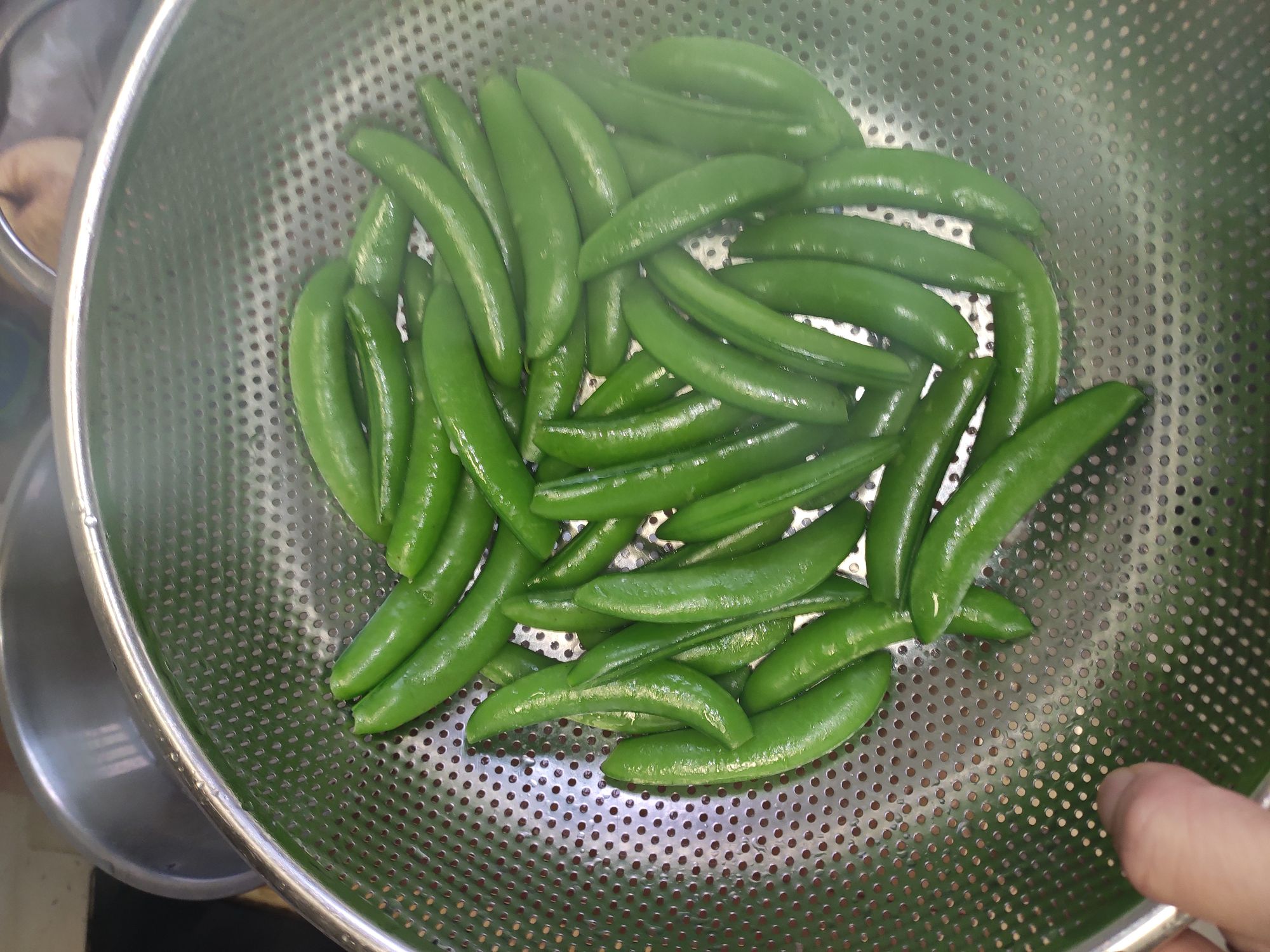 Chilled Snow Peas recipe