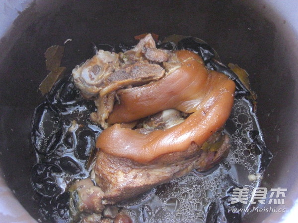 Supor Black Fungus Stewed Hooves recipe