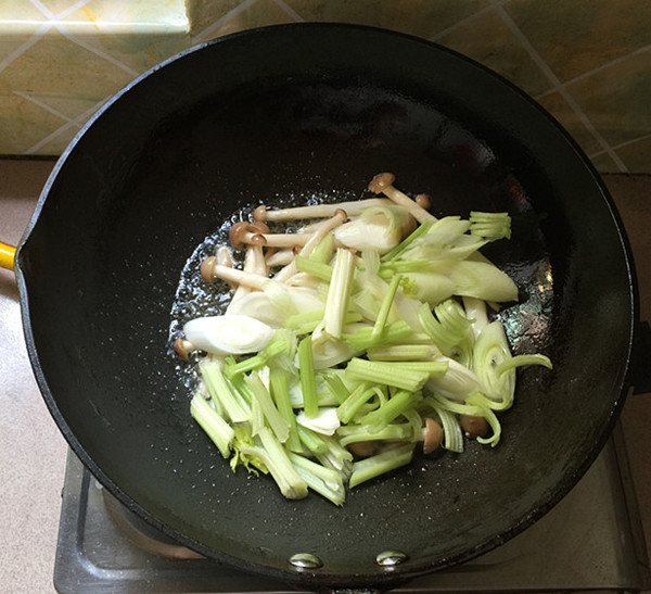 Braised Red Ginseng with Scallions recipe