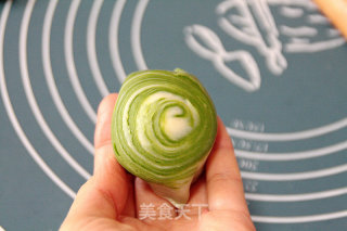 Knowing Everything is Endless: [two-color Circle Spiral Pastry] recipe