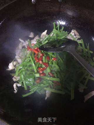 Celery Stir-fried Pork recipe