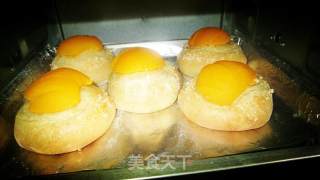 Milky "yellow Peach Bread" recipe