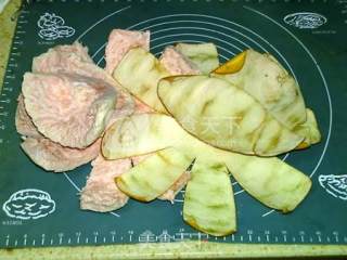 Steamed Pork with Pomelo Peel recipe