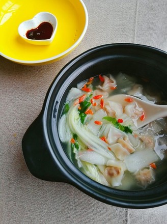 Corn and Wonton Cabbage Soup