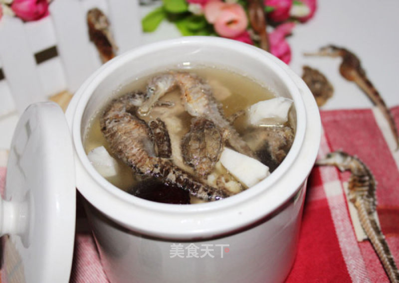 Seahorse Coconut Stewed Lean Meat Soup recipe