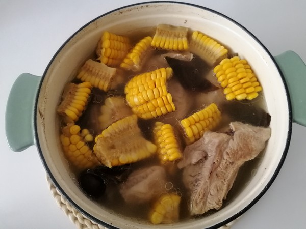 Corn Kelp Bone Soup recipe