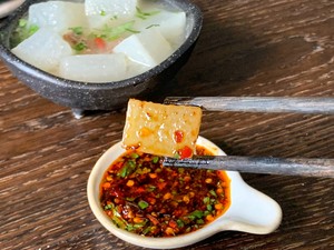 Take A Sip to Warm The Radish and Lamb Bone Soup in The Cold Winter recipe