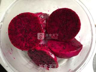 #aca烤明星大赛# Dragon Fruit Yogurt Ice Cream recipe