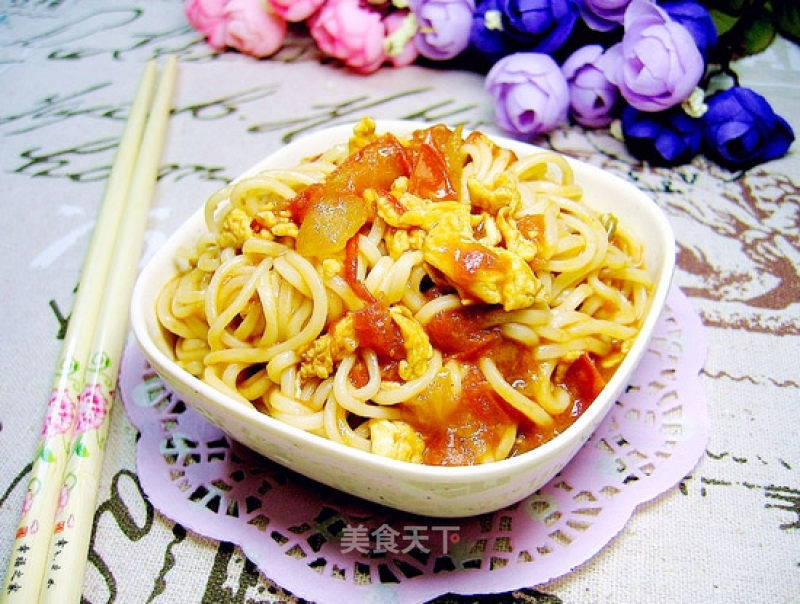 Rich Aroma-dried Egg Noodles with Tomatoes recipe