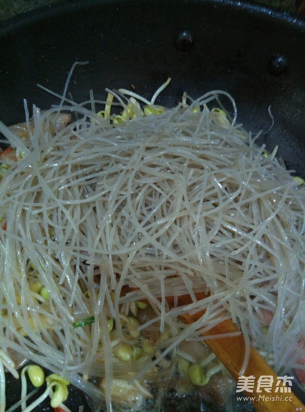 Stir-fried Bean Sprouts with Vermicelli recipe