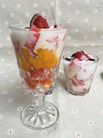 Yogurt Fruit Cup recipe
