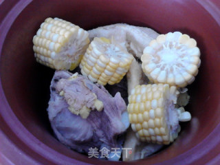 Stewed Pork Bones with Corn Durian Shell recipe