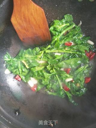 Stir-fried Shrimp Skins with Rape Moss recipe