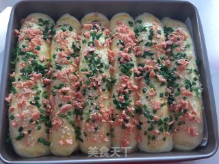 #四session Baking Contest and It's Love to Eat Festival# Scallion Ham and Pork Floss Steak Buns recipe