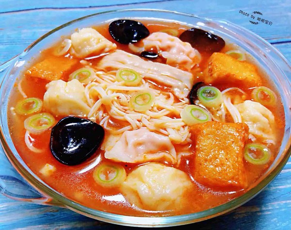 Tomato Enoki Mushroom Meatball Soup recipe
