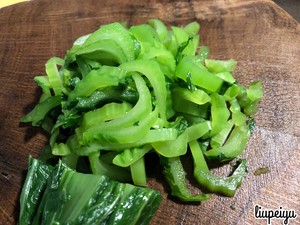 Homemade Sauerkraut, Sauerkraut Prepared in Half A Day (made in The Morning and Eaten in The Afternoon, Healthy and Delicious, Very Simple) recipe