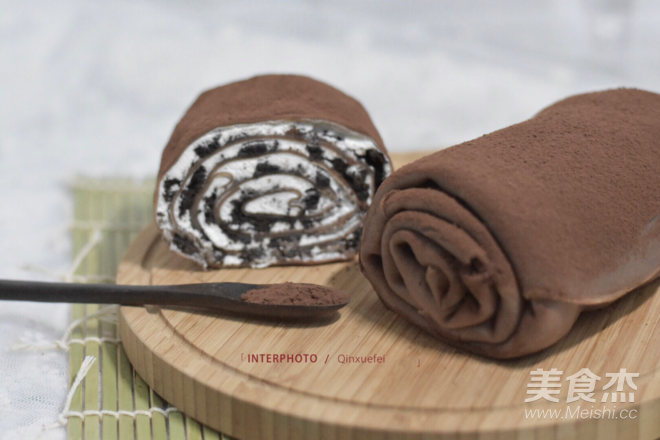 Coco Oreo Towel Roll recipe