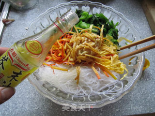 Red, Yellow, White and Green Who Do You Love More--the Protagonist is Spinach recipe
