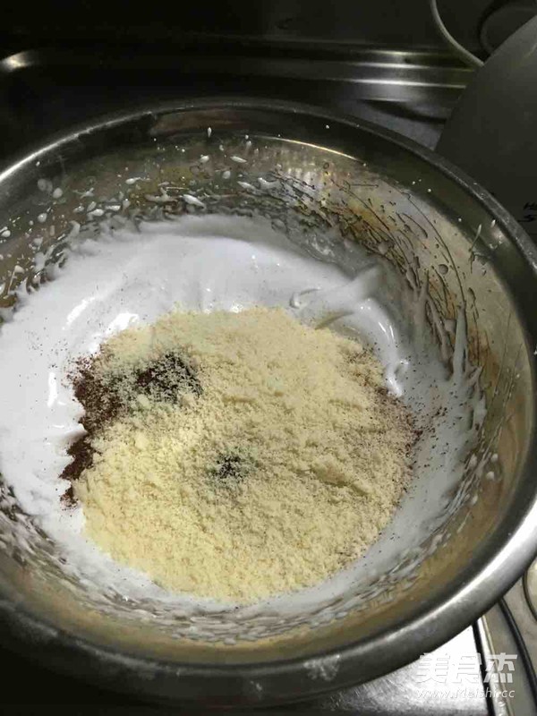 Make Macarons During The Rainy Season recipe