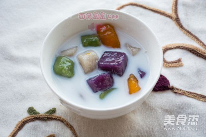 New Year's Vegetable Dessert Colorful Hand-made Taro Balls recipe