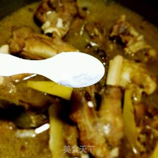 Lamb Shank with Soy Sauce recipe
