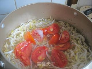 Tomato Bean Sprout Soup recipe