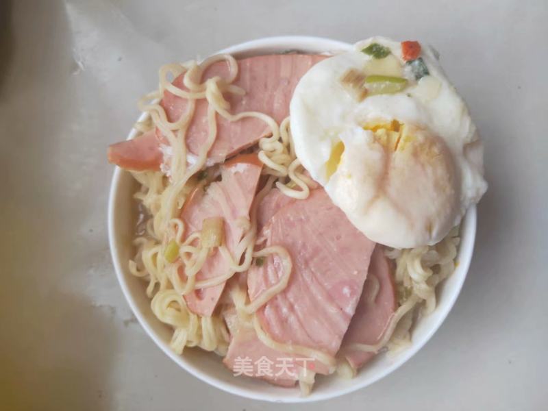 Lazy People Must Have Breakfast-----egg Noodles