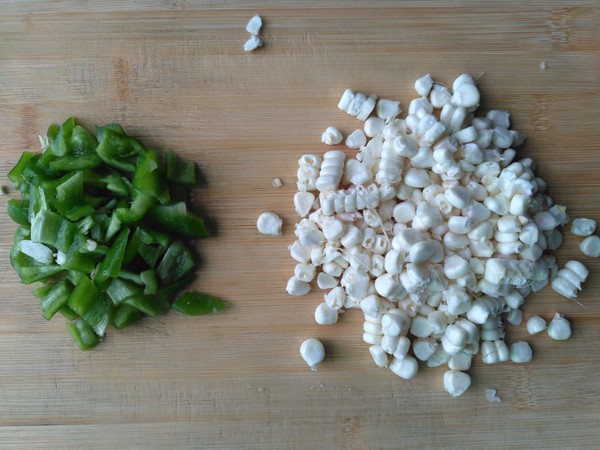 Stir-fried Corn Kernels with Green Peppers recipe