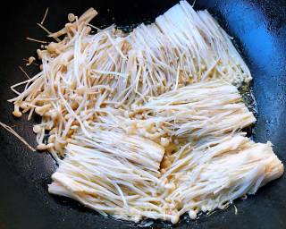 Pan-fried Enoki Mushroom recipe