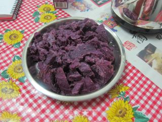 A Good Partner for Snowy Mooncakes の Homemade [purple Potato Filling] recipe