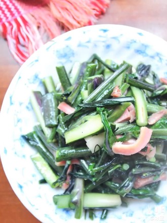 Stir-fried Bacon Shredded with Seaweed Moss recipe