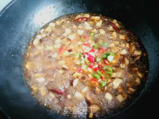 Spicy Enough: Spicy Stewed Noodles with Shiitake Mushrooms recipe