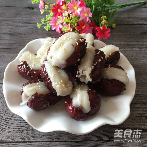 Apple Stuffed Glutinous Rice Dates recipe