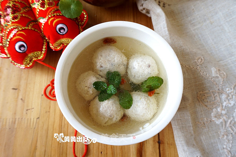 Produced by Huang Huang [q-bomb and Smooth Fish Balls] recipe