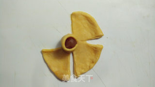 #柏翠大赛# Carry The Basket to Enjoy The Spring Light-flower Basket Bread recipe