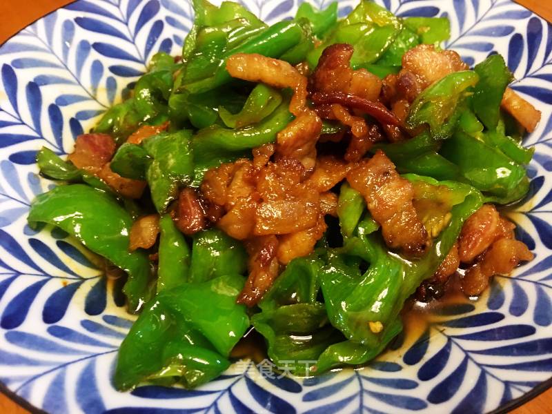 Fried Pork with Chili recipe