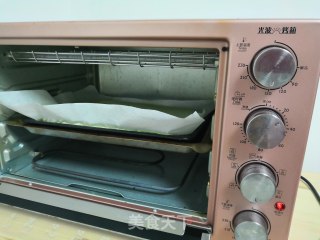 Spinach Strawberry Cake Roll recipe