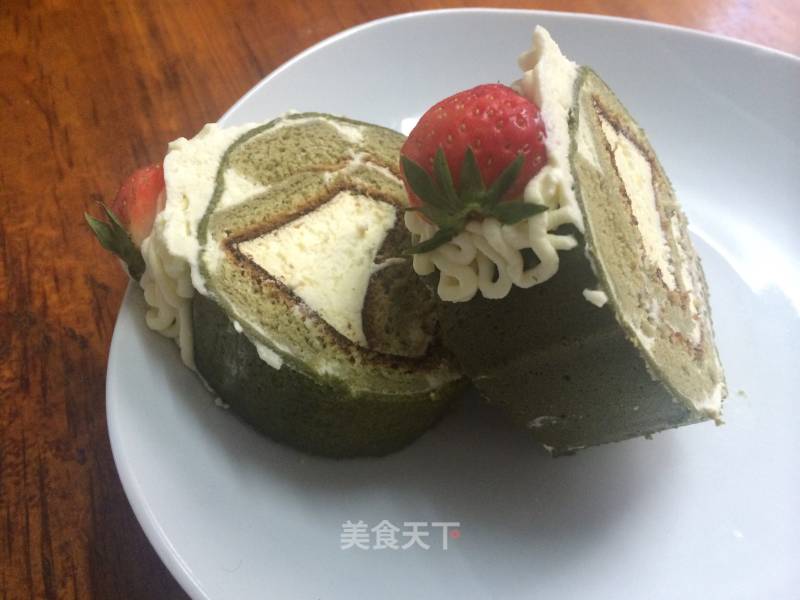 Matcha Strawberry Cake Roll recipe