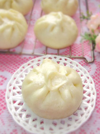 Pork Bun with Mushrooms and Carrots recipe