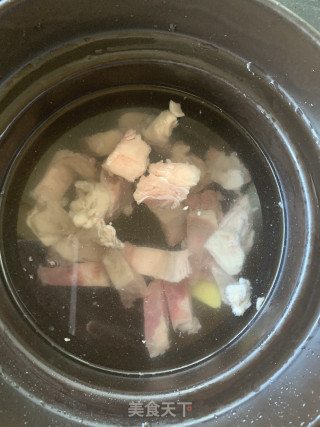 Stewed Beef Brisket with White Radish recipe