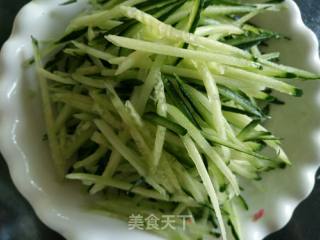 Noodles with Mushroom Meat Sauce recipe